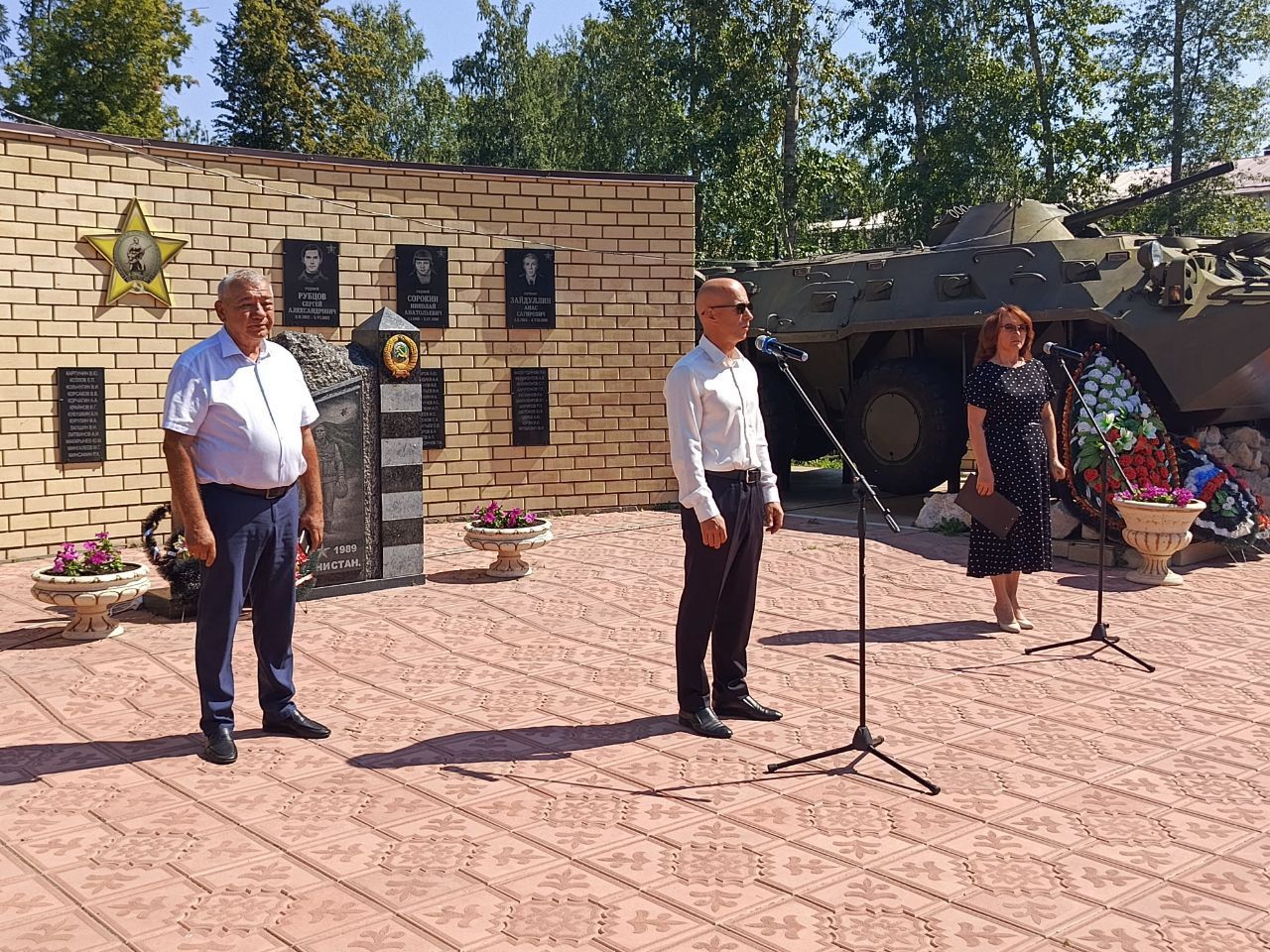 В Болгаре прошло прощание с погибшим бойцом Снаренковым Олегом Анатольевичем