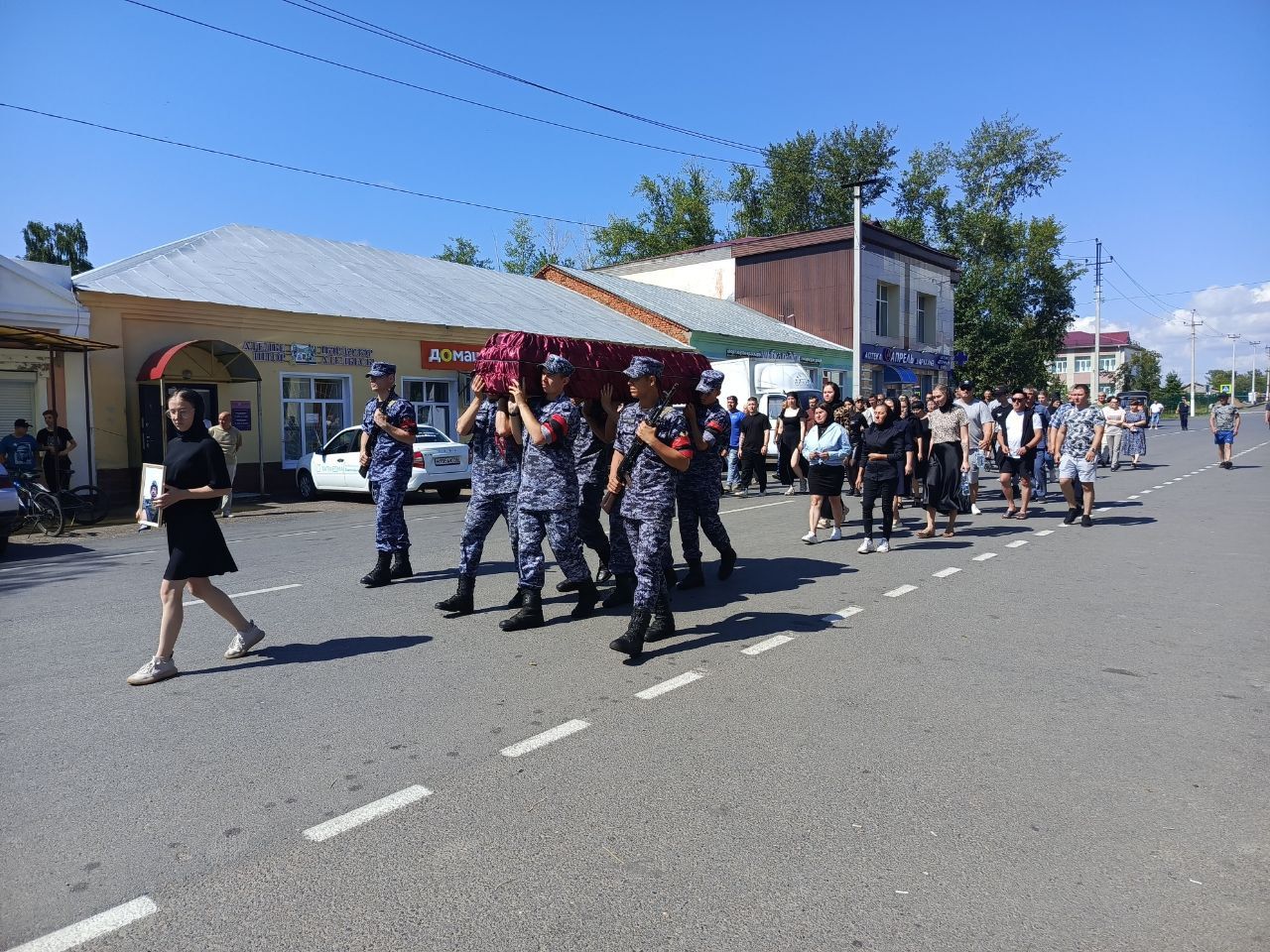 В Болгаре прошло прощание с погибшим бойцом Снаренковым Олегом Анатольевичем