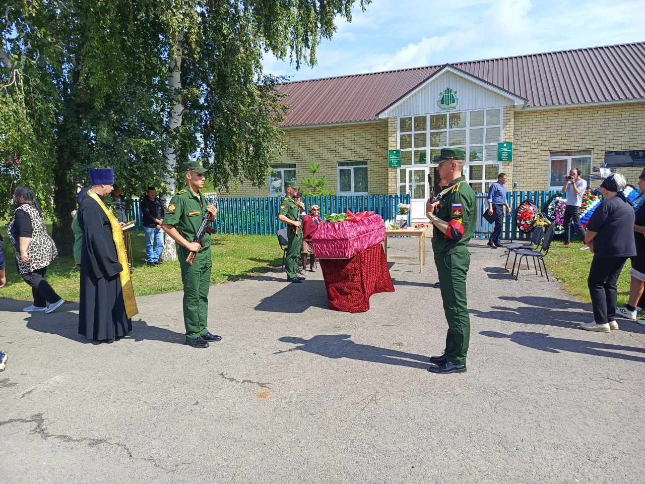 В Красной Слободе простились с погибшим бойцом СВО Шумковым Михаилом Витальевичем