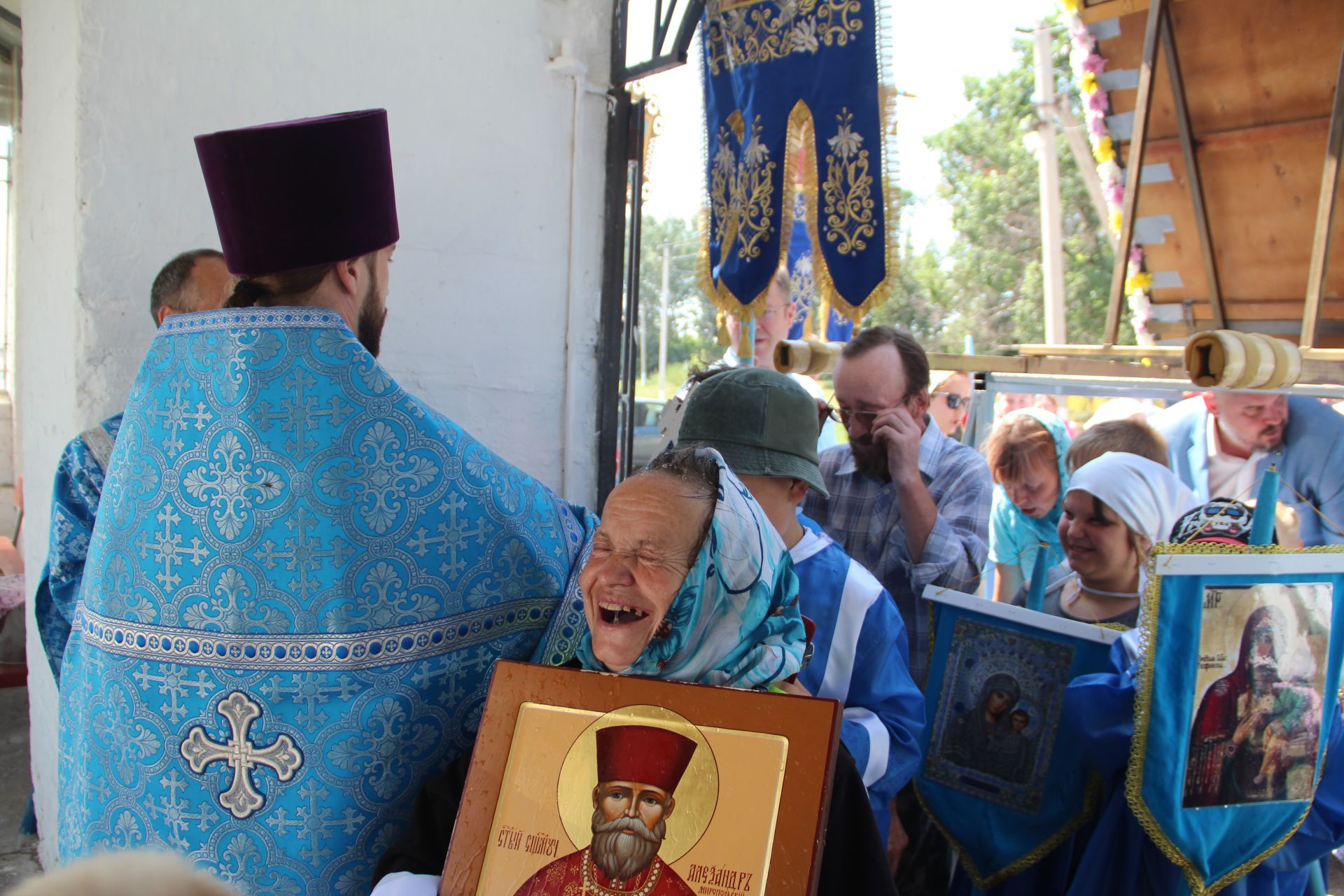 В селе Три Озера прошёл Крёстный Ход