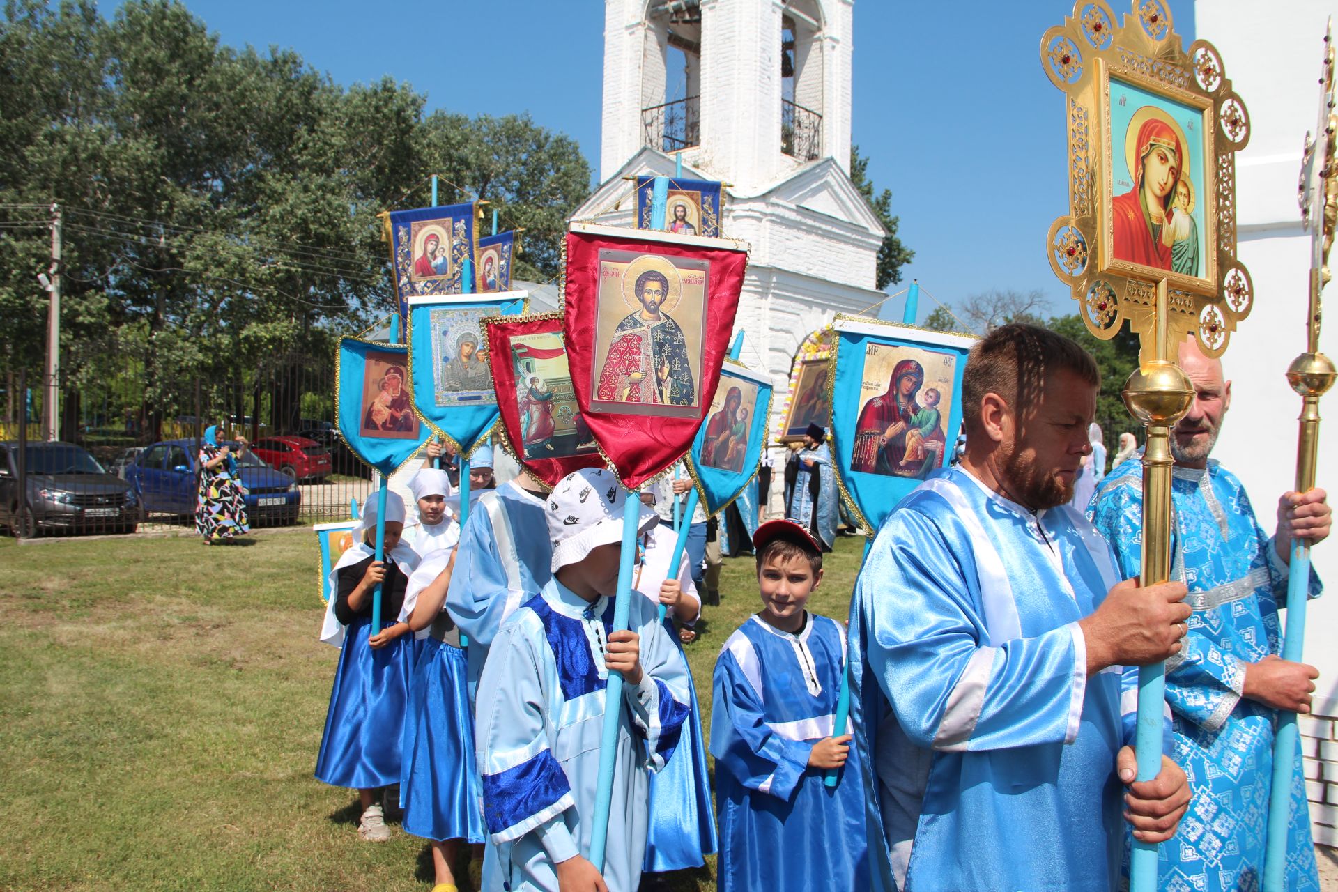 В селе Три Озера прошёл Крёстный Ход