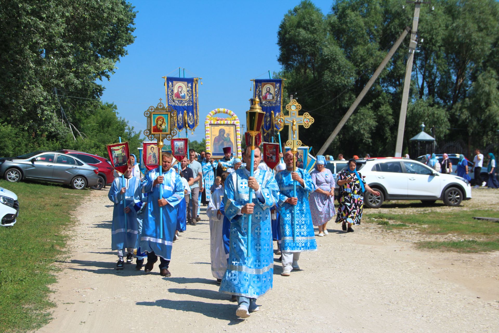 В селе Три Озера прошёл Крёстный Ход