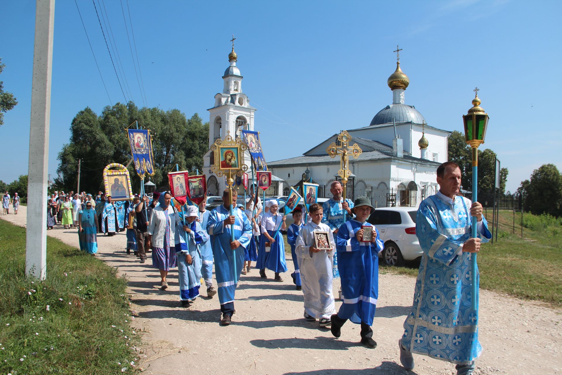 В селе Три Озера прошёл Крёстный Ход