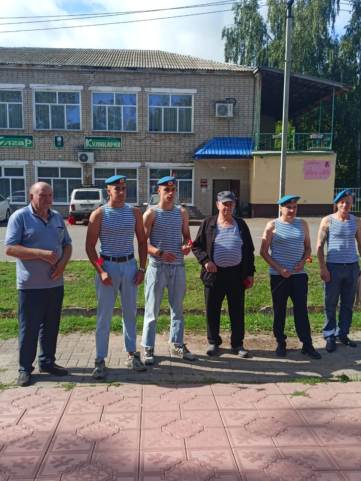 В Болгаре прошёл митинг, посвящённый Дню ВДВ