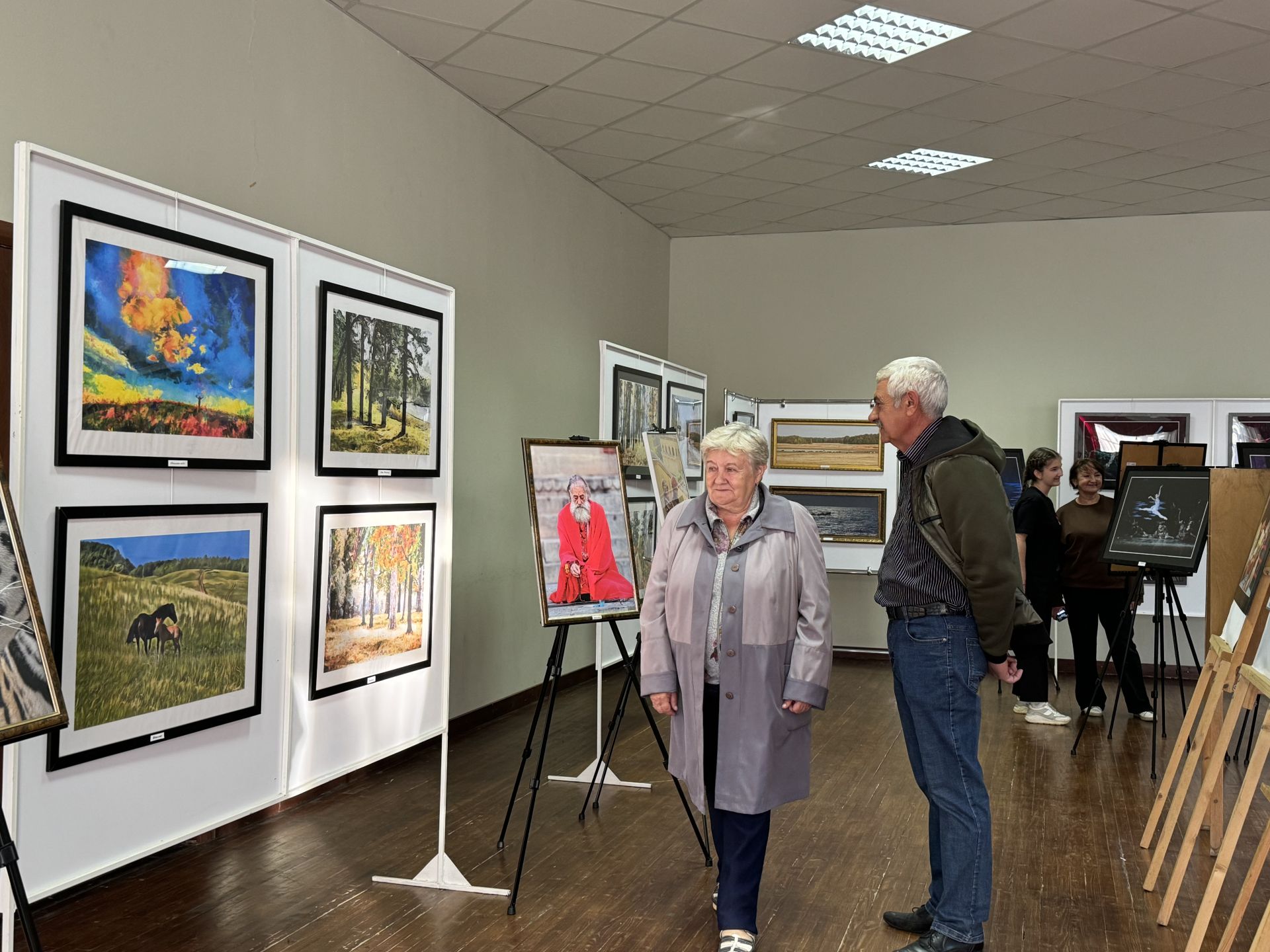 Уникальная фотовыставка Вячеслава Карпова открылась в Болгаре