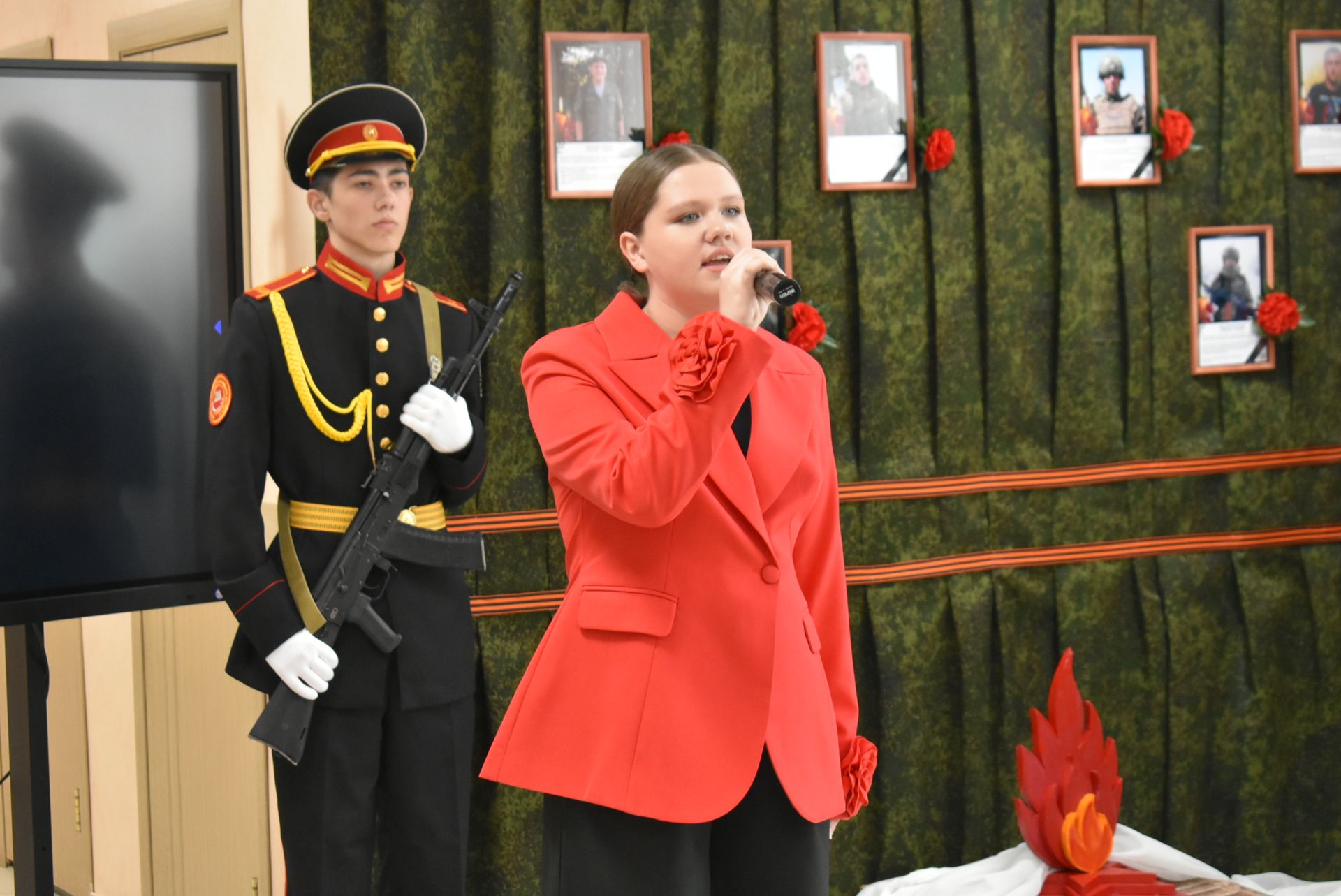 В Болгарской школе для детей с ОВЗ появилась «Стена памяти», посвящённая погибшим участникам СВО