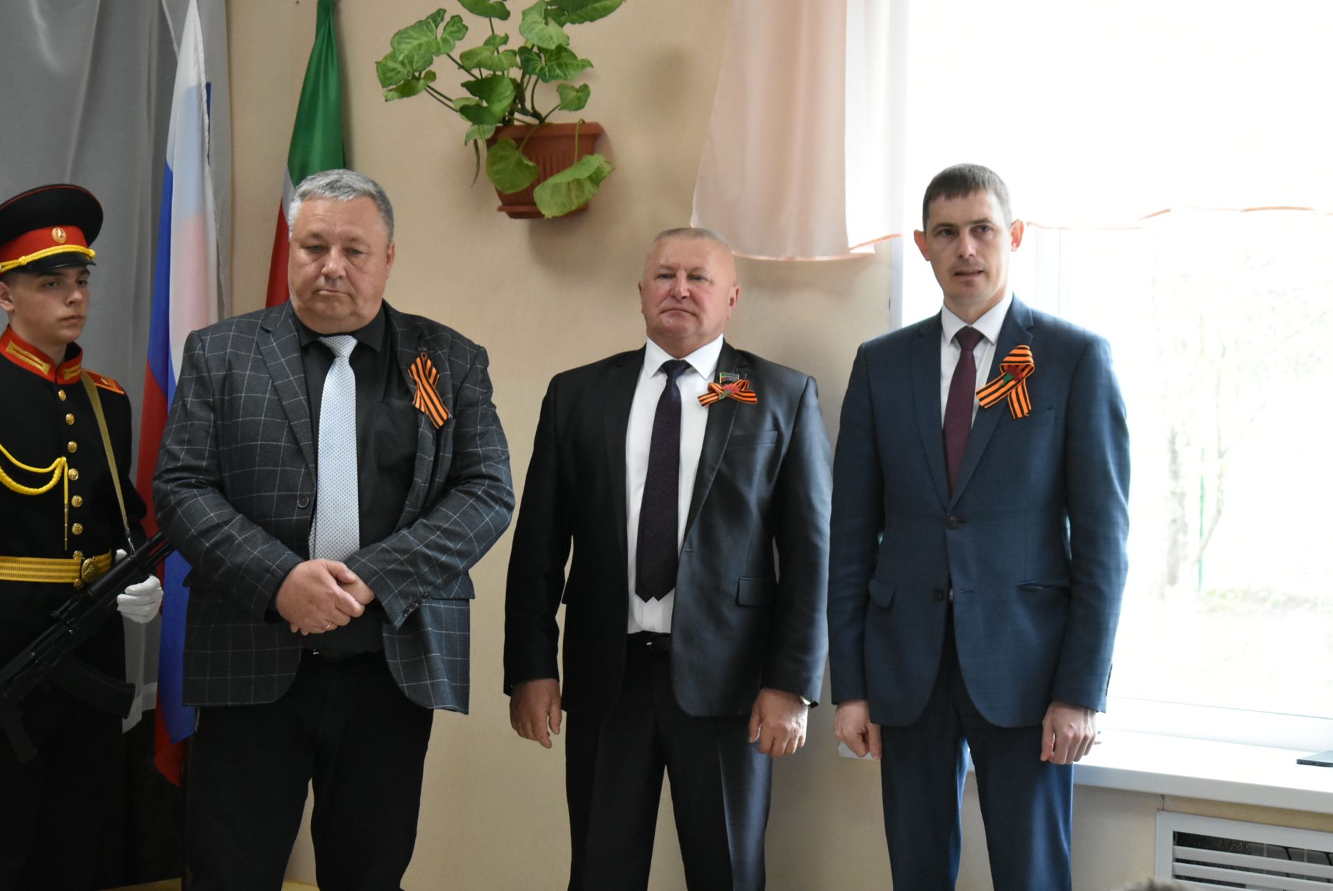 В Болгарской школе для детей с ОВЗ появилась «Стена памяти», посвящённая погибшим участникам СВО
