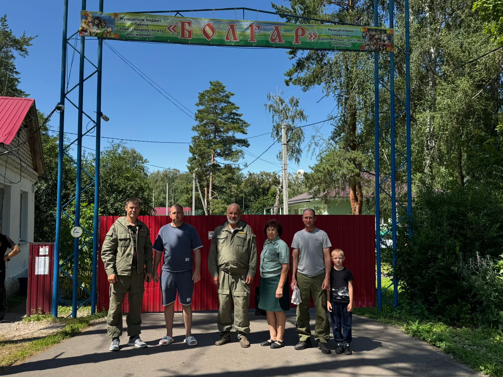 Специалисты заказника «Спасский» провели эко-десант в лагере «Болгар»