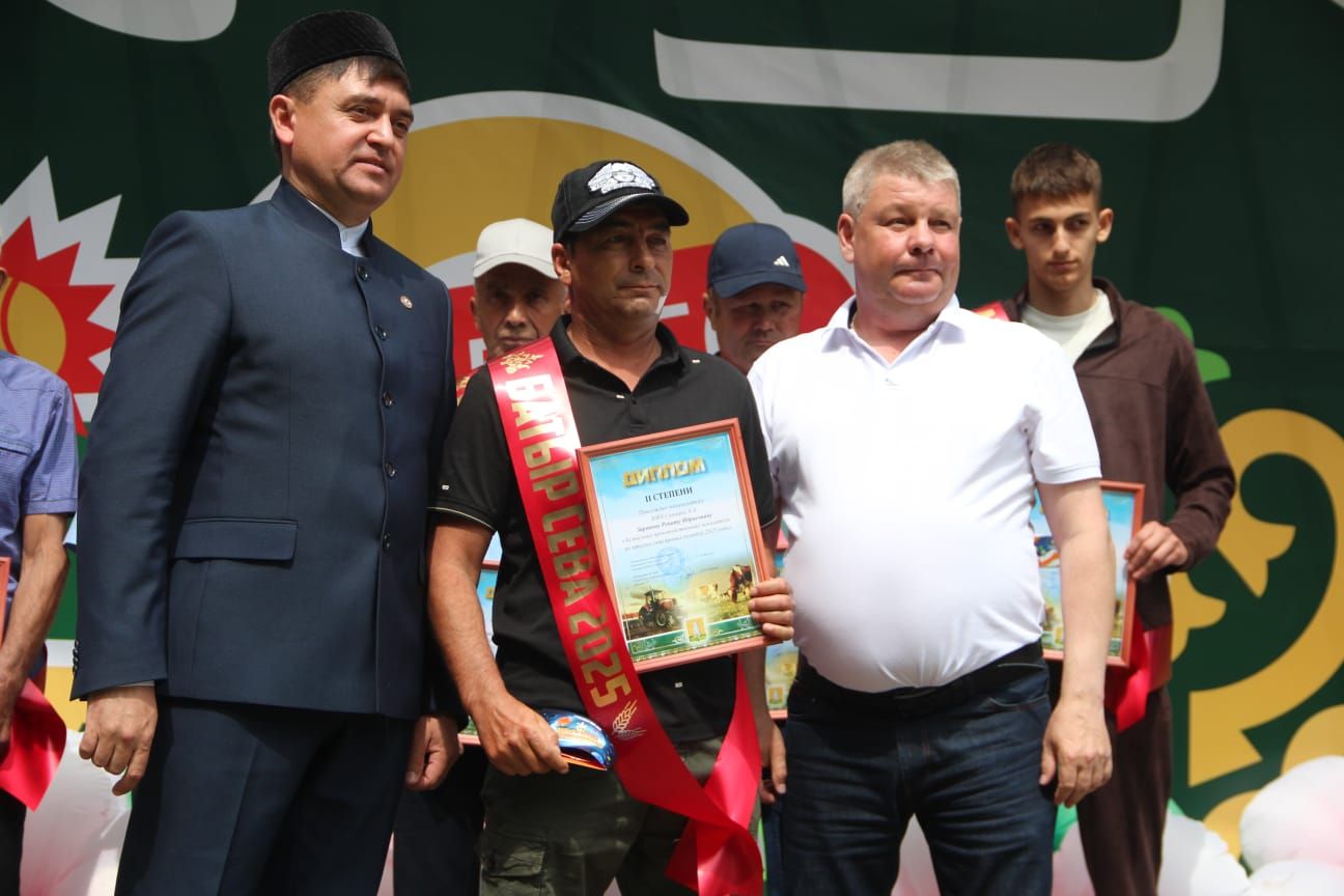 В Болгаре прошёл традиционный татарский праздник "Сабантуй".