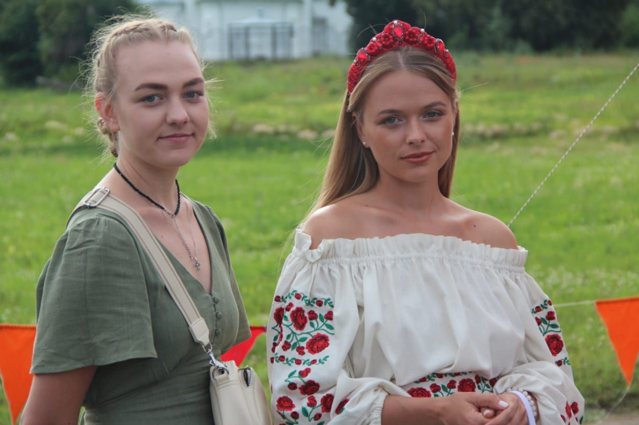 В селе Три Озера прошёл этнофестиваль "Иван-травник"