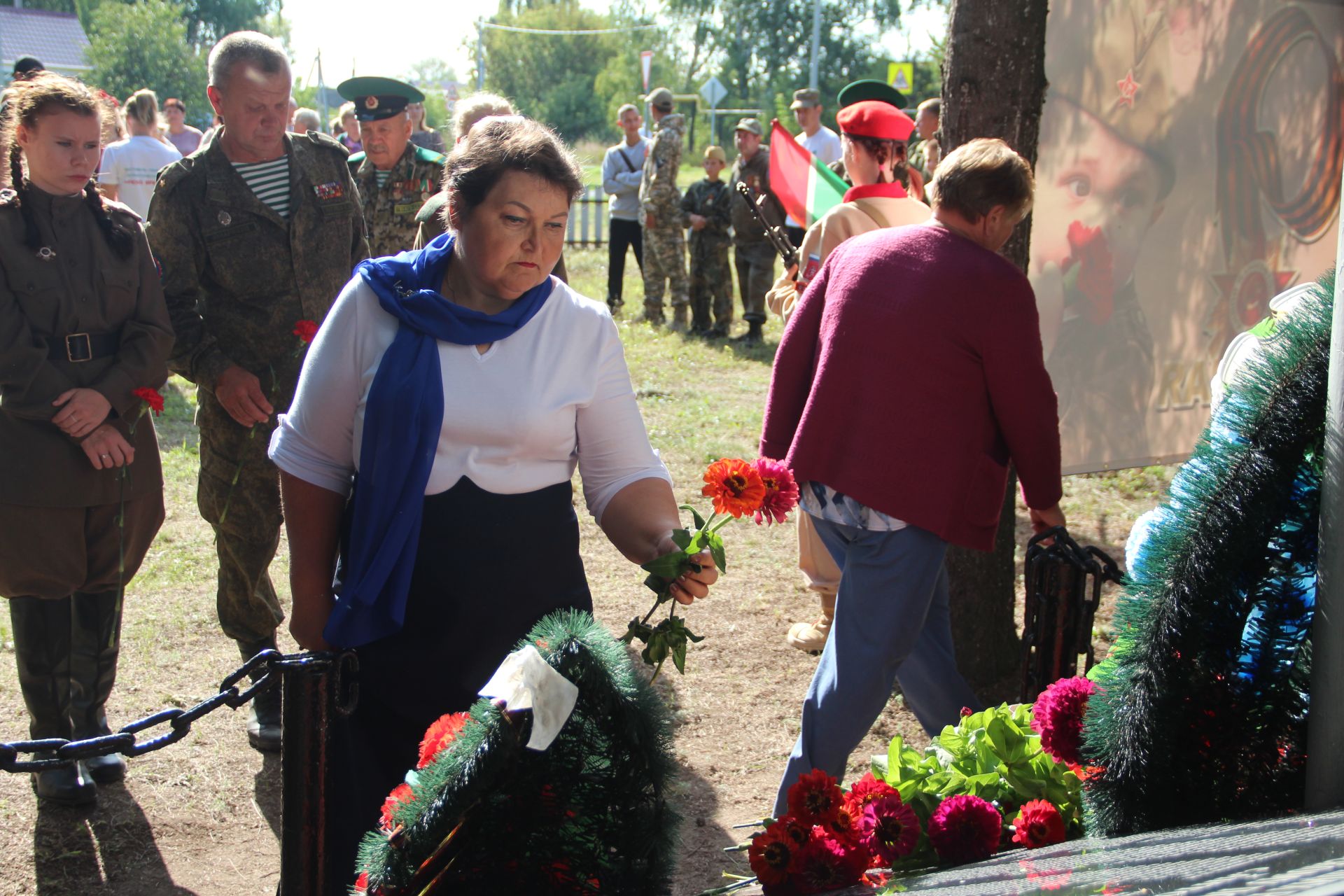 В Антоновке проходит Фестиваль поисковой и военно-патриотической песни "Река времени"