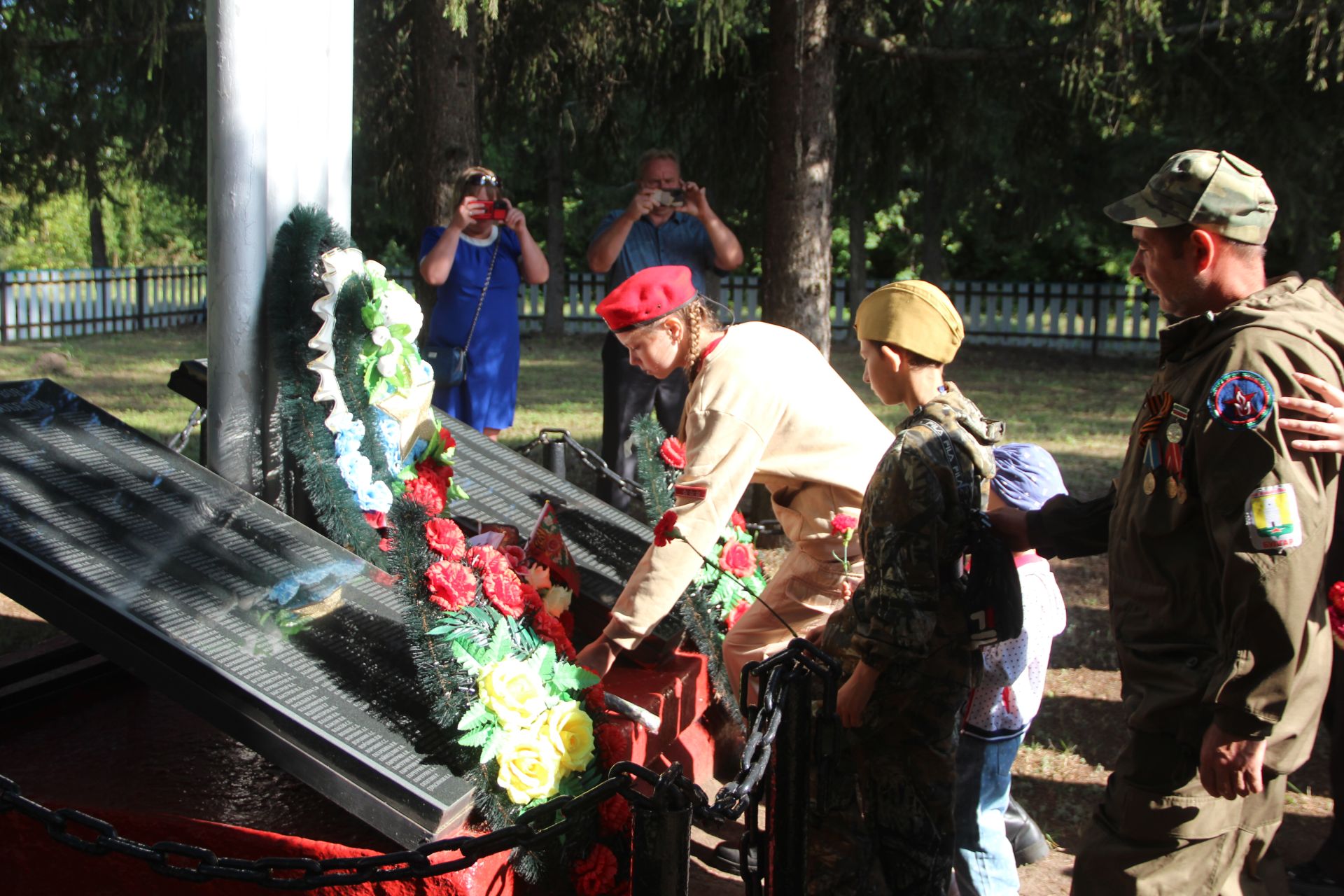 В Антоновке проходит Фестиваль поисковой и военно-патриотической песни "Река времени"