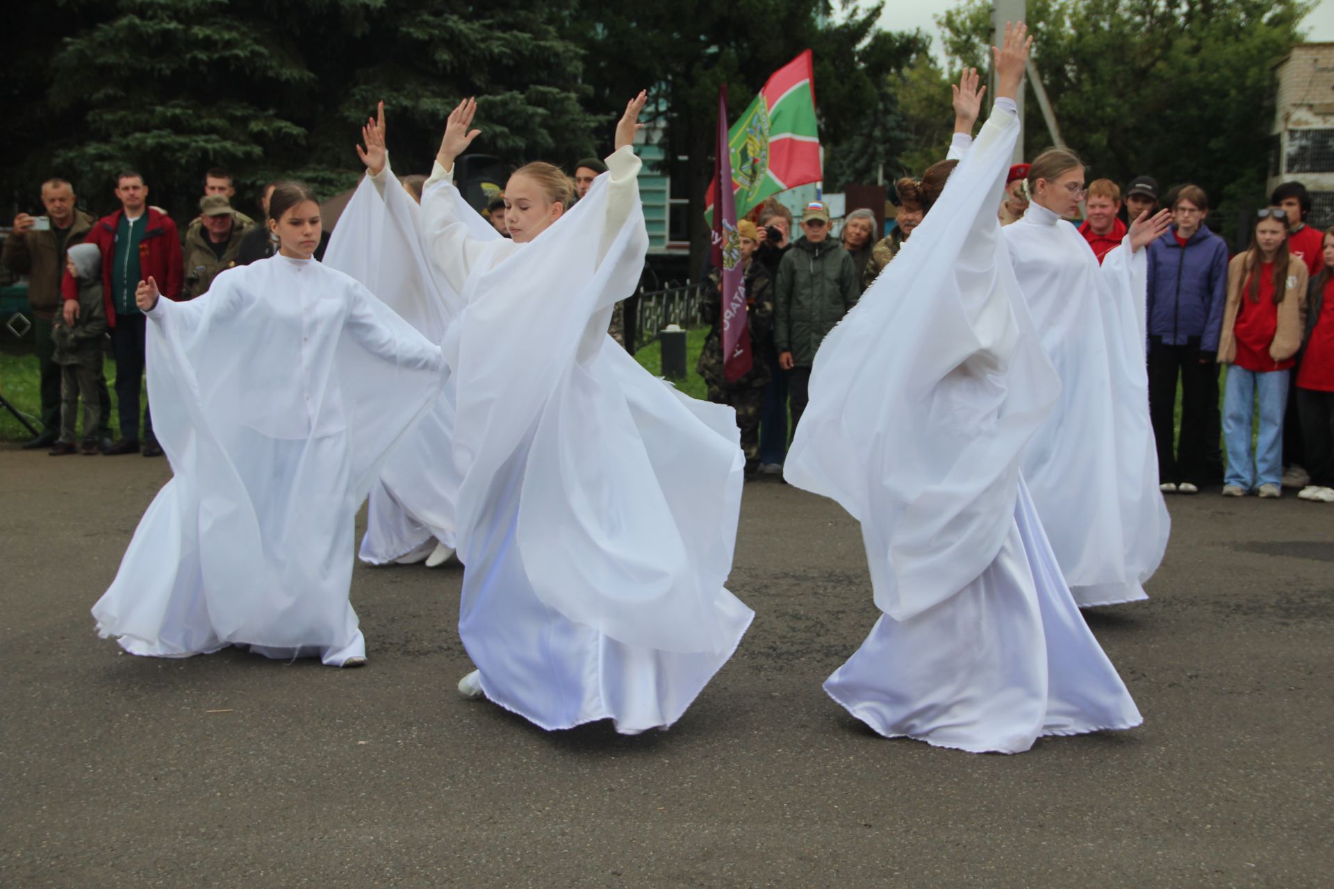В селе Никольское состоялось открытие фестиваля поисковой и военно-патриотической песни "Река Бездна-2026"