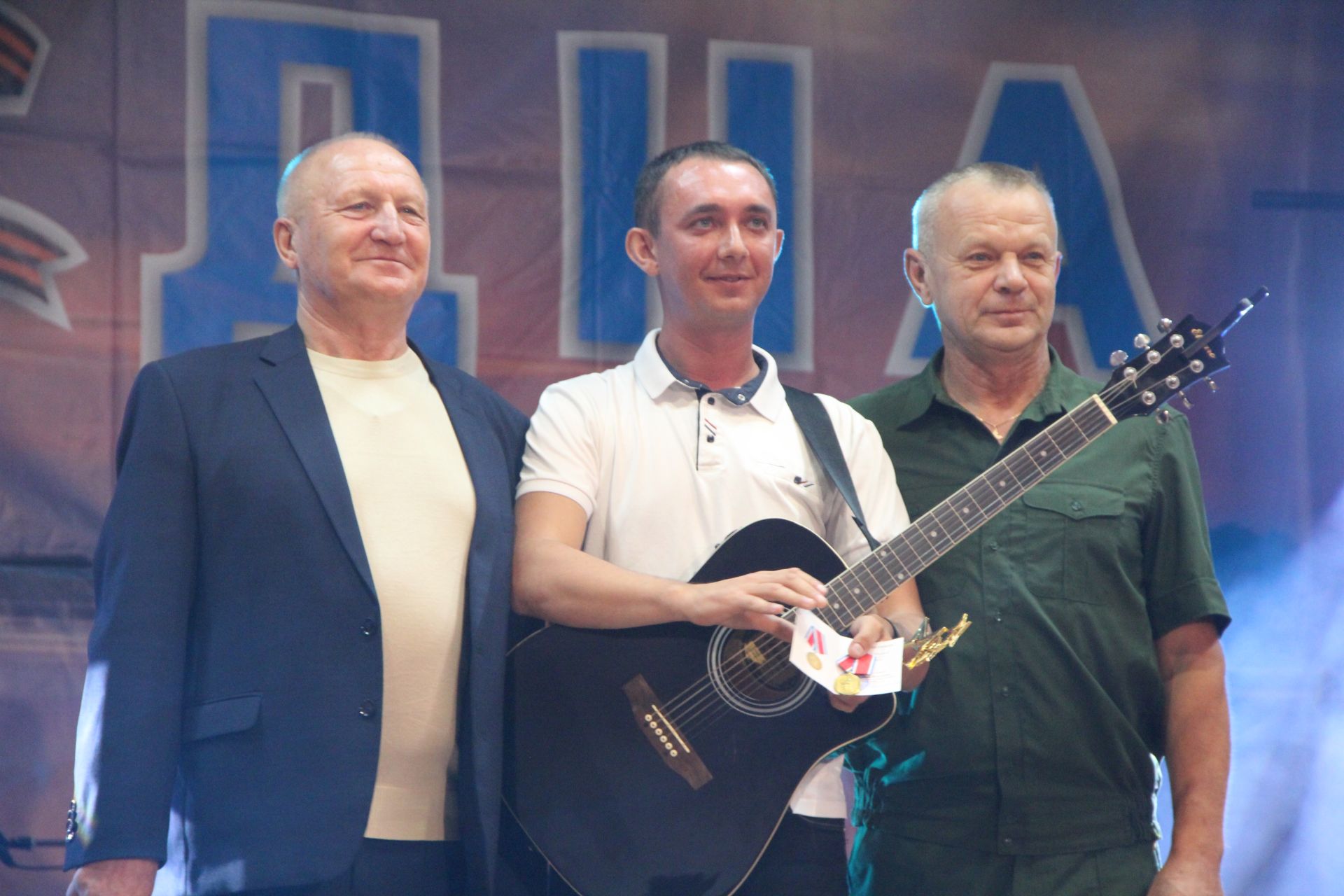 Фестиваль поисковой и военно-патриотической песни "Река Бездна- 2026" собрал на сцене Никольского СДК десятки артистов