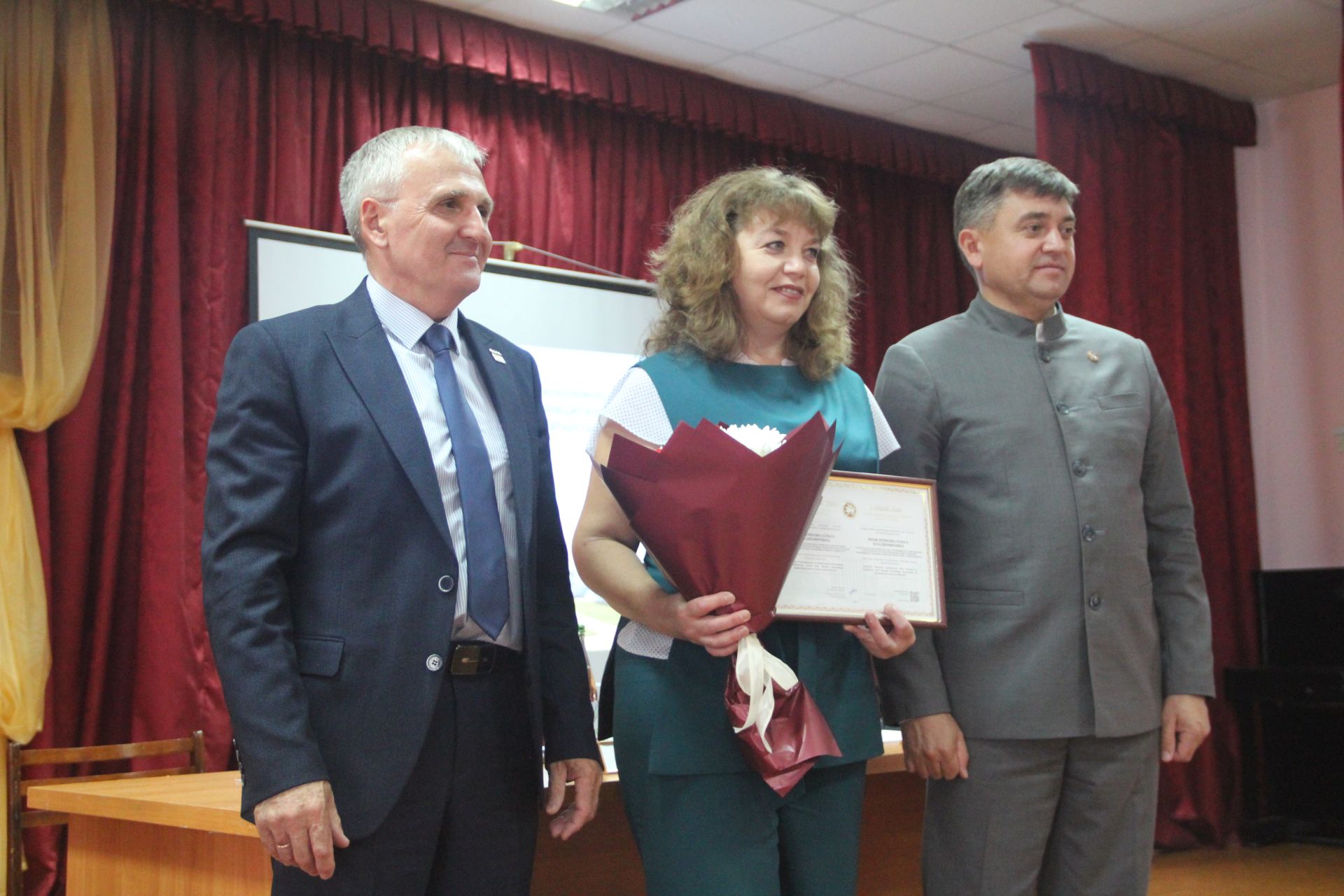 Во второй школе Болгара прошло совещание трудовых коллективов БСОШ 2 и Болгарской кадетской школы-интерната