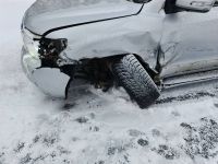 Две машины по касательной столкнулись на трассе в Спасском районе