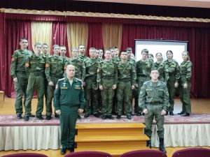 Молодежь Спасского района встретилась с военным комиссаром