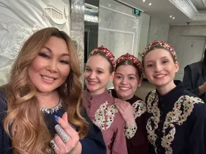 Выпускница школы искусств Болгара выступила на сцене Кремлёвского дворца в шоу Аниты Цой