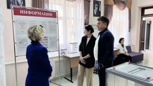 Глава Спасского района посетил избирательные участки