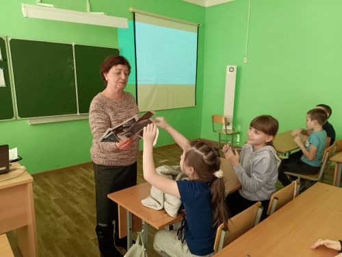 Для школьников первой школы Болгара провели информационно-развлекательное мероприятие «Старый Новый год»