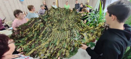 В Антоновской школе началось изготовление маскировочных сетей