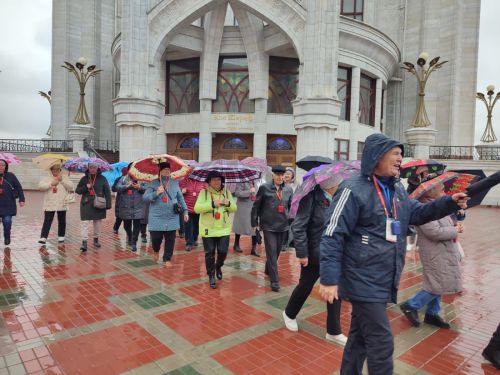Ветераны (пенсионеры) Спасского района посетили Казанский Кремль