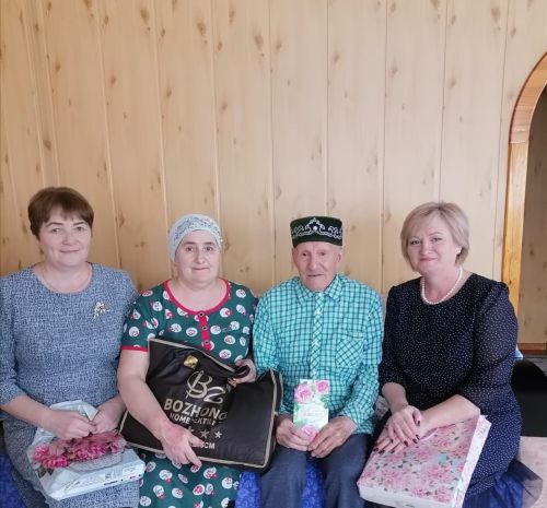Жителя села Татарская Тахтала поздравляем с юбилеем