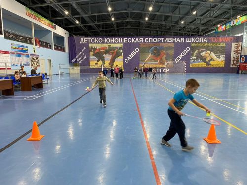 В Болгаре прошли «Весёлые старты» по бадминтону