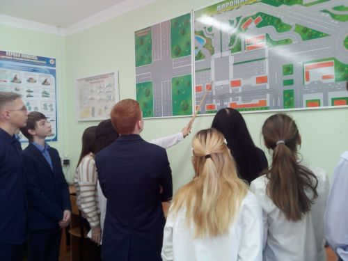 Не переходите дорогу наискосок, пытаясь сократить путь...