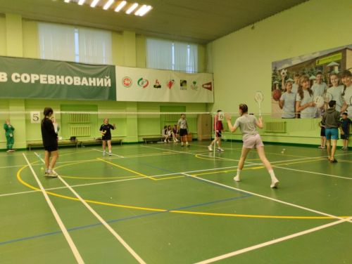 Спасские бадминтонисты приняли участие  в Зональном этапе соревнований по бадминтону