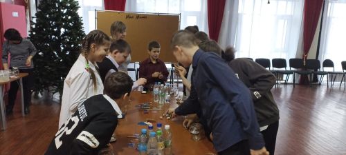В Болгаре прошли новогодние мастер - классы для детей с ОВЗ