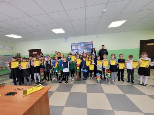 В первой школе Болгара подвели итоги конкурса «Дорожный светофор»