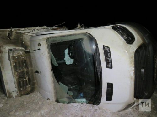 Водитель легкового автомобиля погиб при столкновении с фургоном на трассе М7 в Татарстане