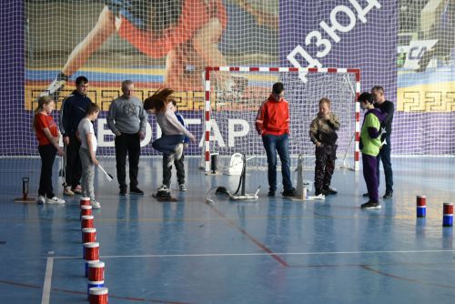 В Болгаре прошли зональные соревнования по запуску простейших пневмо-ракет