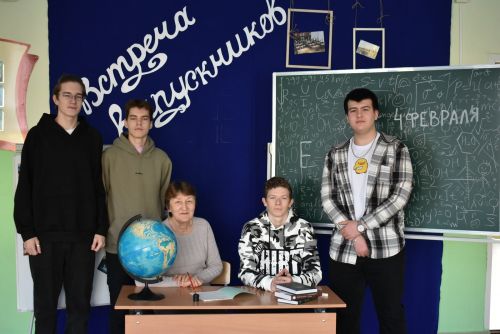 В Болгарской средней школе №1 прошёл вечер встречи