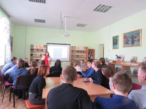 В Никольской библиотеке провели квиз «В центре внимания -  книга»