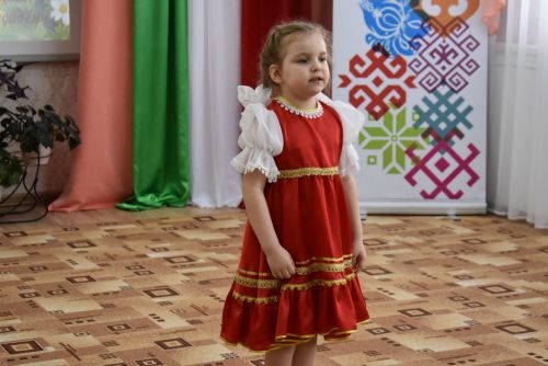 В детском саду «Колосок» прошёл праздничный концерт «Мелодия родного языка»