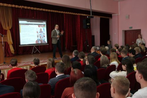 Спасский район посетил Тимур Сулейманов