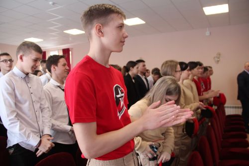 В первой городской школе прошёл Урок мужества с участием бойцов СВО