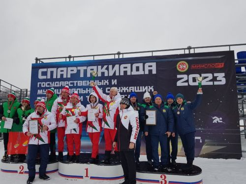 Муниципальные служащие Спасского района заняли призовое место в Спартакиаде по лыжным гонкам