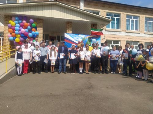 В селе Никольское состоялся последний звонок