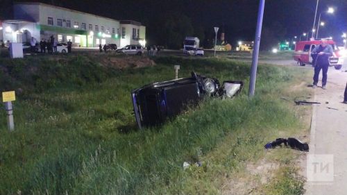 В Татарстане произошло столкновение машины скорой и легковушки