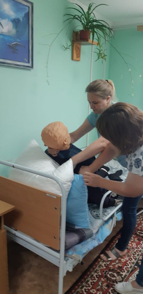 Для социальных работников проведено очередное занятие « Уход на дому. Виды ухода. Для чего необходим системный уход»
