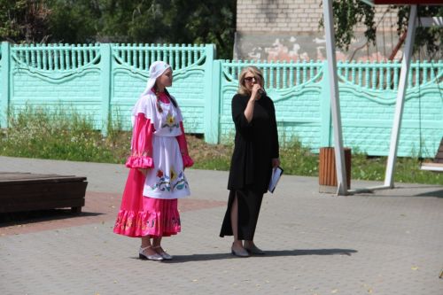 Ученики второй городской школы побывали на дефиле народного костюма