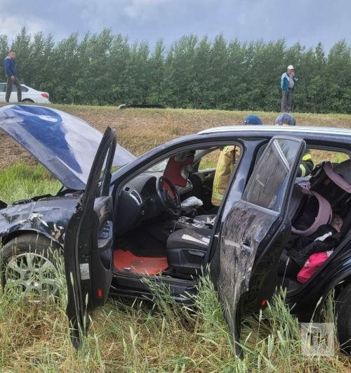 В ДТП в Татарстане пострадали взрослый и младенец