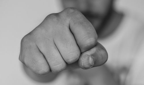 Житель Спасского района получил пять тысяч штрафа за побои жене