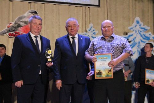 Про таких говорят, «где родился, там и пригодился»