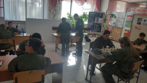 Шахматный турнир, посвящённый погибшему бойцу СВО, прошёл в Болгарской кадетской школе