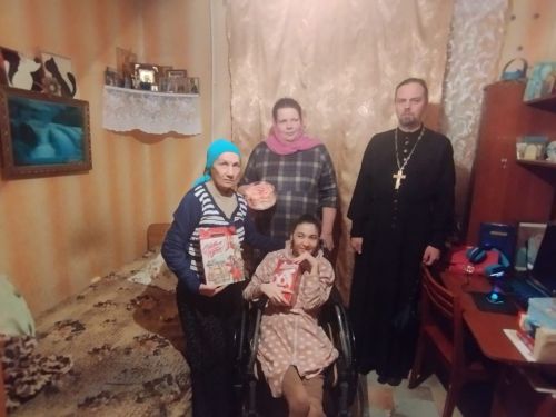 В Спасском благочинии навестили детей-инвалидов