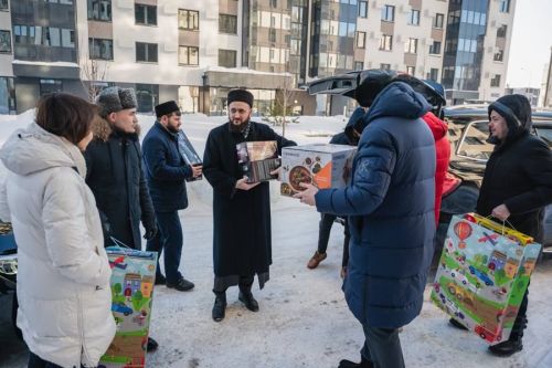Семья палестинских беженцев отпраздновала новоселье в Татарстане